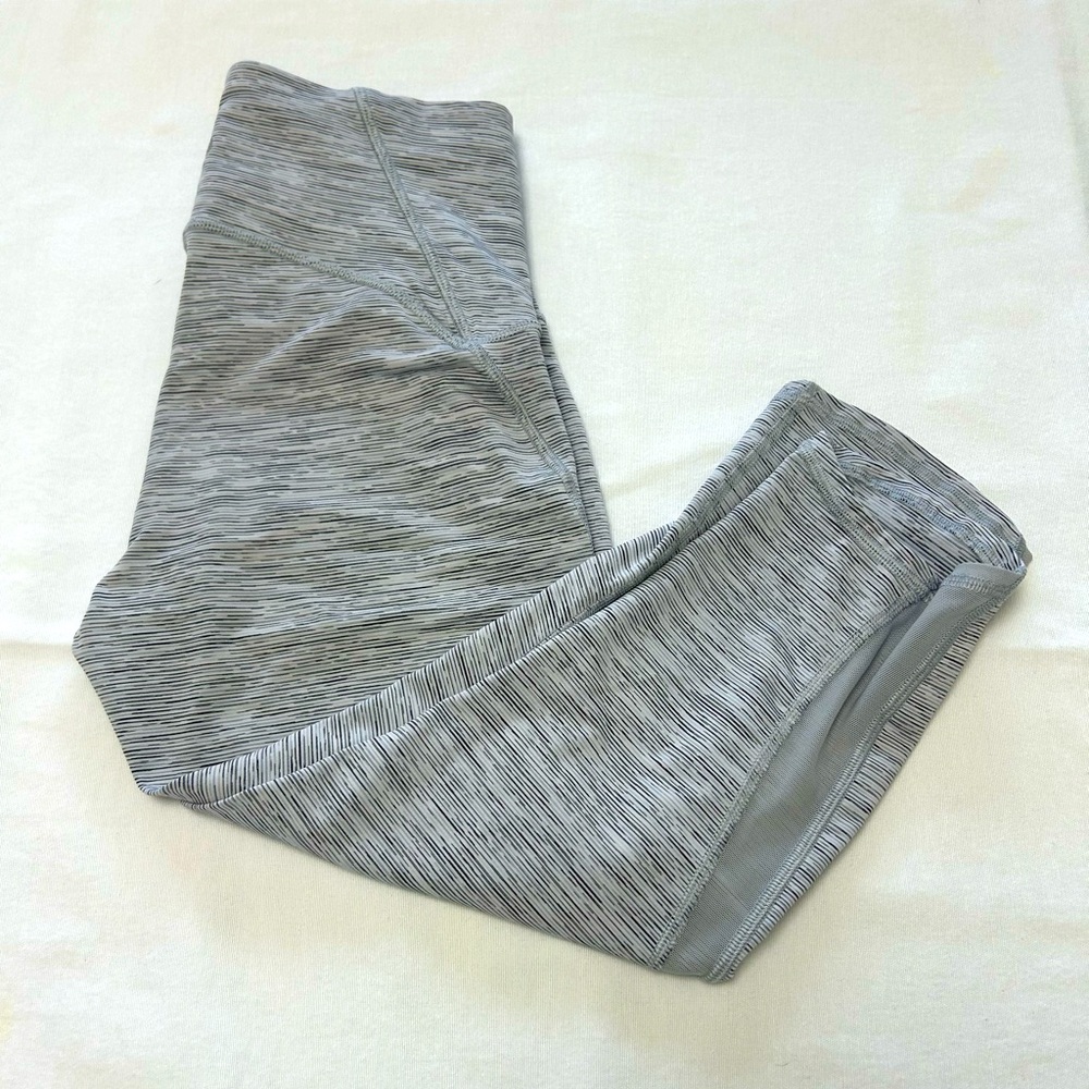 Lululemon Cropped Running Leggings - Size 6